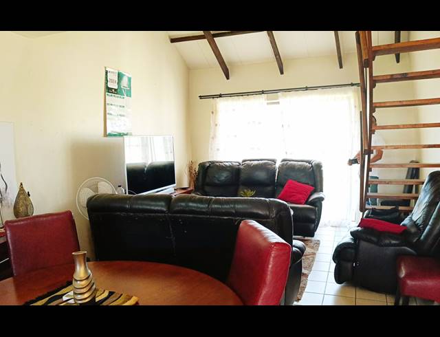 3 BEDROOM FLAT TO LET IN MOUNT EDGECOMBE